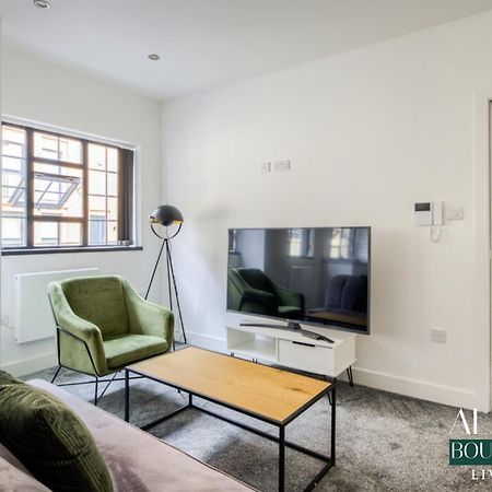 3 Floor Townhouse Luxury Living Alara Boutique Apartment เบอร์มิงแฮม ภายนอก รูปภาพ