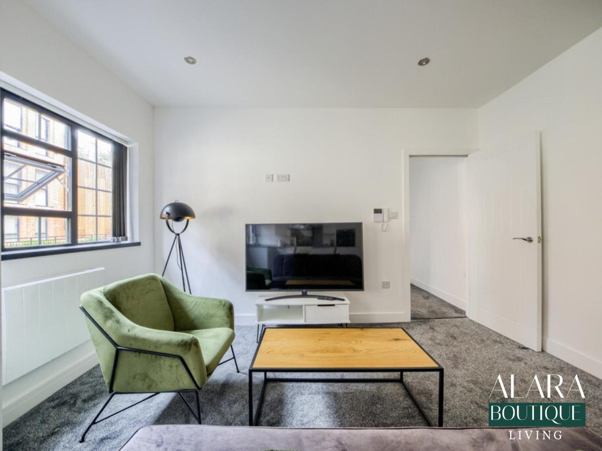 3 Floor Townhouse Luxury Living Alara Boutique Apartment เบอร์มิงแฮม ภายนอก รูปภาพ