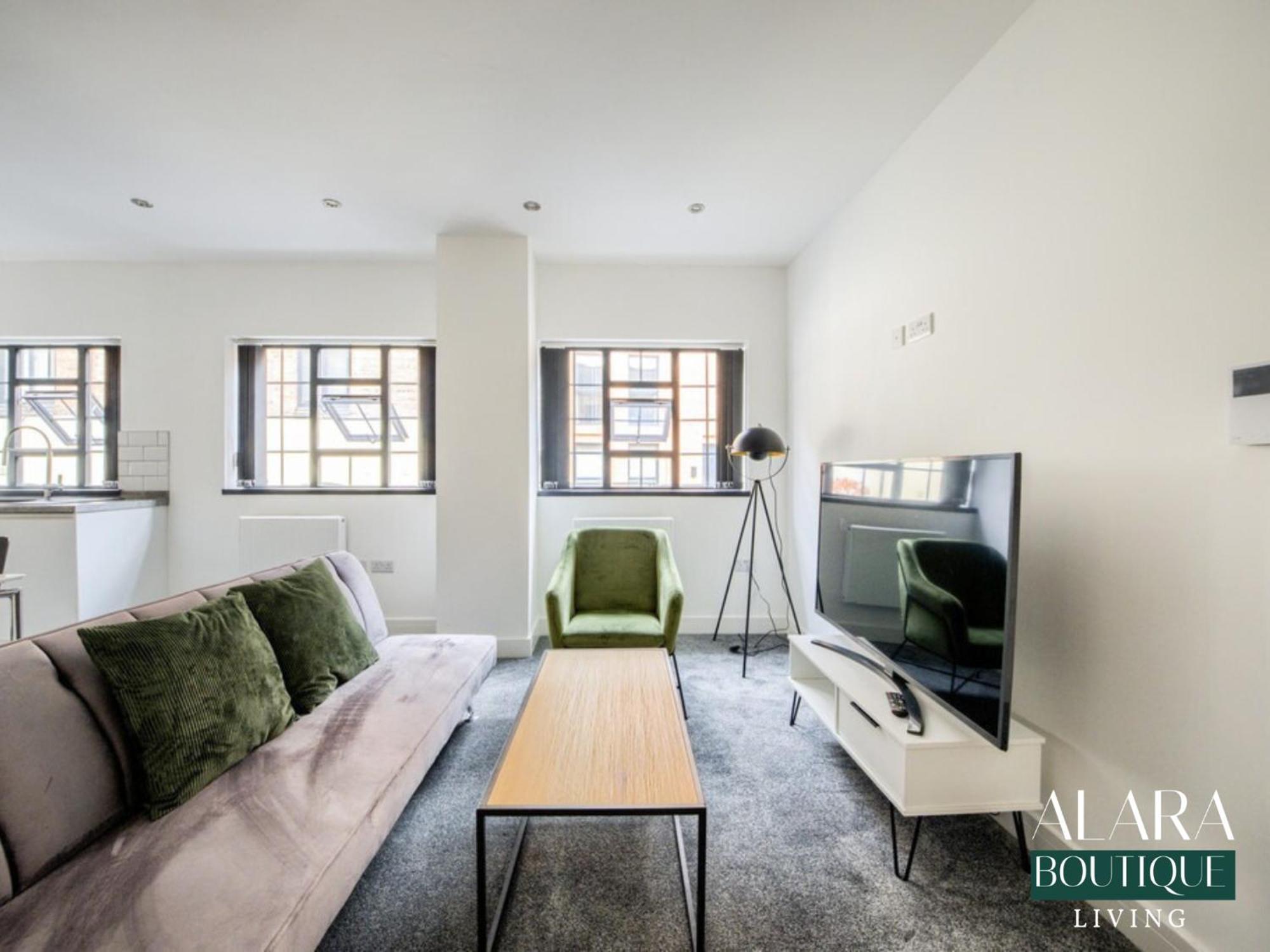 3 Floor Townhouse Luxury Living Alara Boutique Apartment เบอร์มิงแฮม ภายนอก รูปภาพ